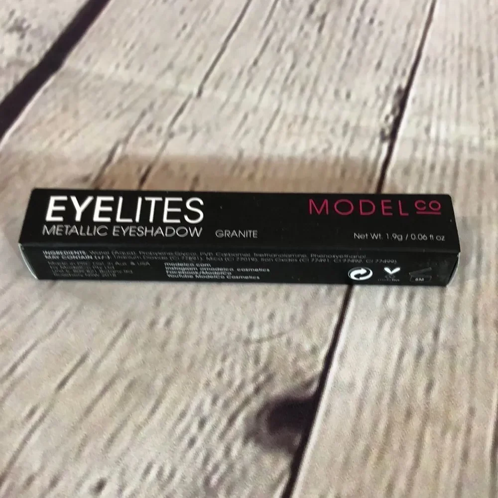 Model Co Eyelites Metallic Eyeshadow Granite New in Box